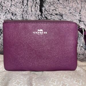 Coach Wristlet purse